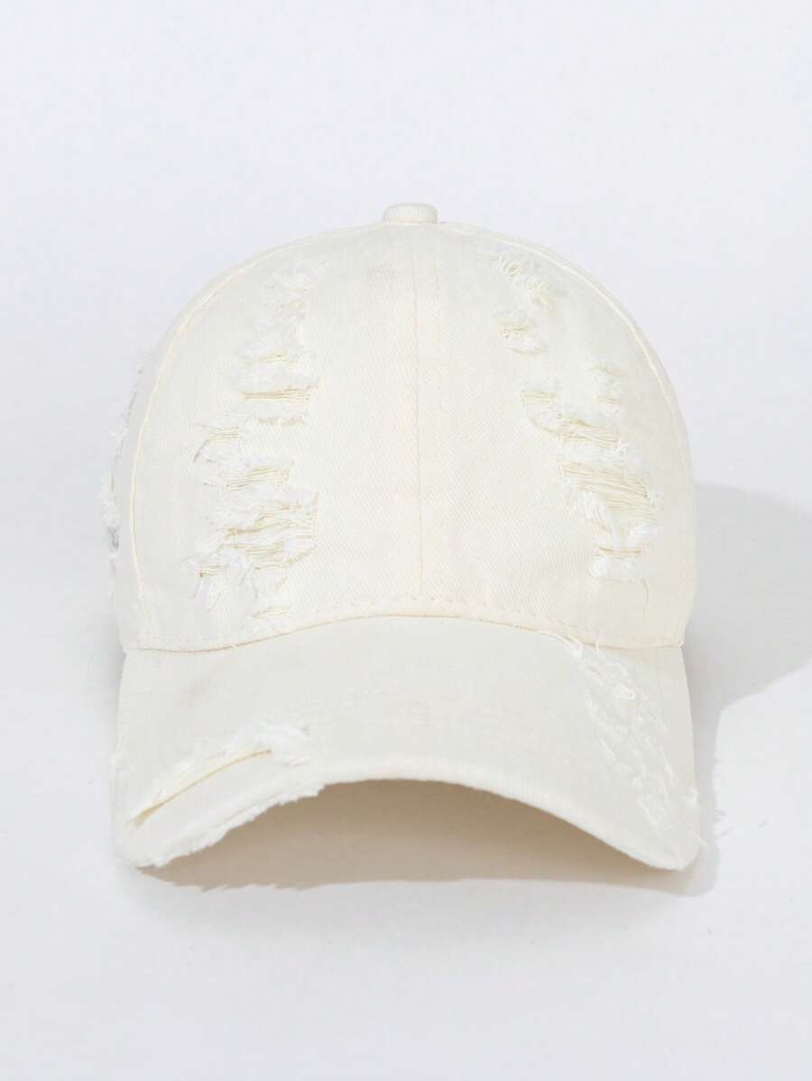 casquette delavee style efilochee blanche de face