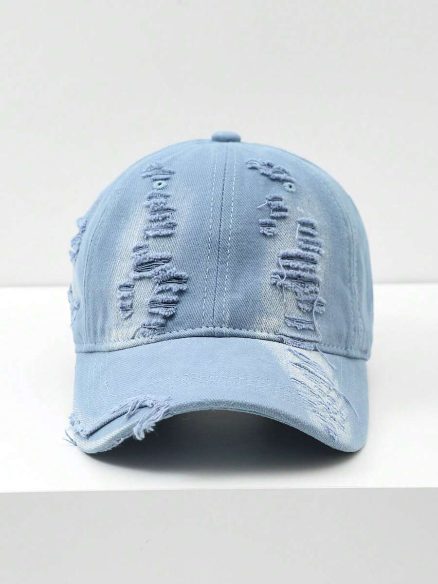 casquette delavee style efilochee bleu claire de face
