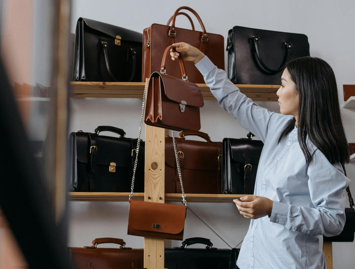 <h2>Modern Elegance, Iconic Bags</h2>